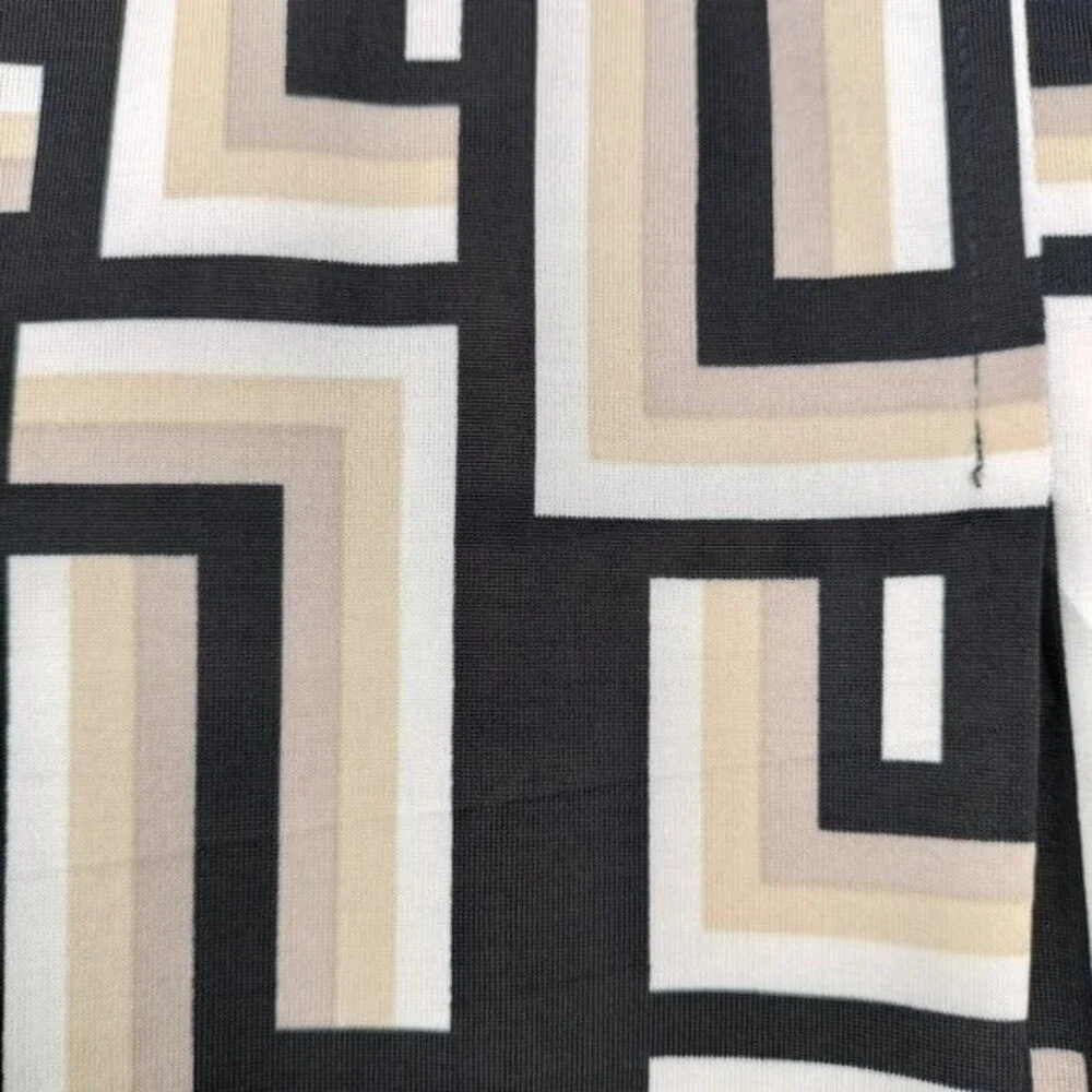 Cocomo Women's Plus Size 3X Black Beige Geo Print Studded Pintuck Sleeveless Top - Picture 7 of 9